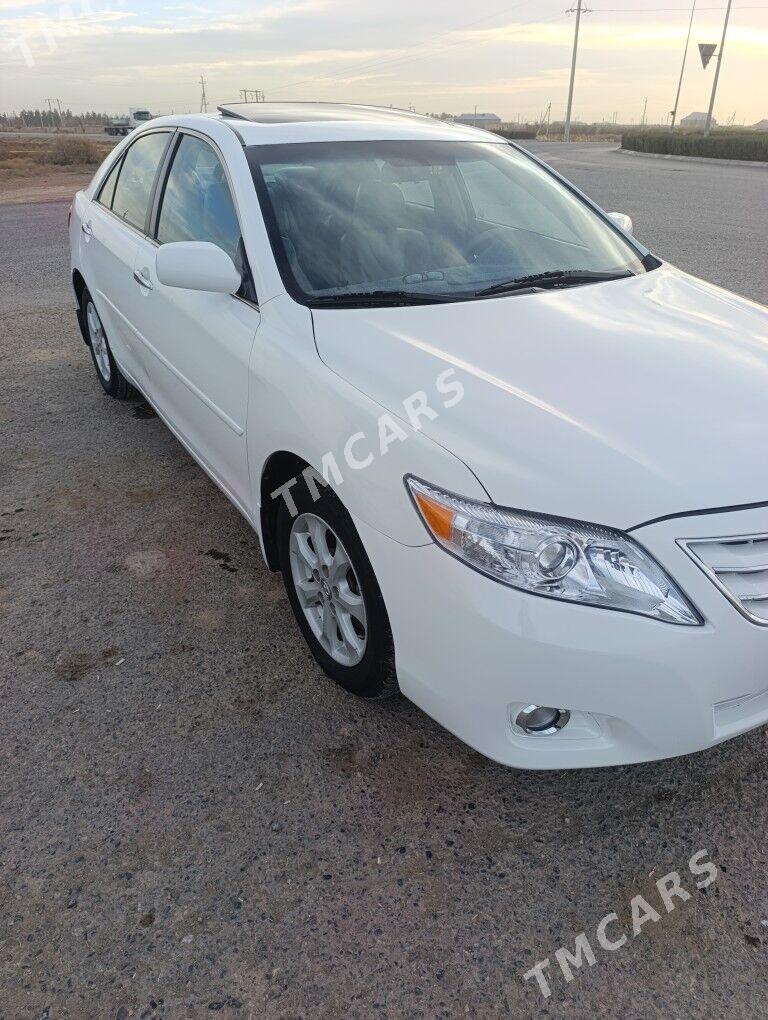 Toyota Camry 2009 - 180 000 TMT - Теджен - img 4