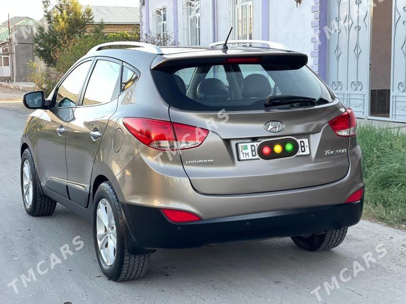 Hyundai Tucson 2011 - 165 000 TMT - Türkmenabat - img 5