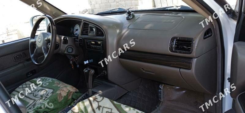 Nissan Pathfinder 2003 - 130 000 TMT - Bäherden - img 3
