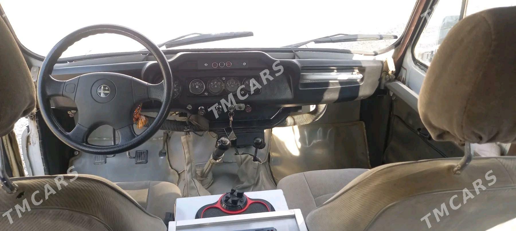 UAZ 469 2002 - 80 000 TMT - Бахарден - img 3
