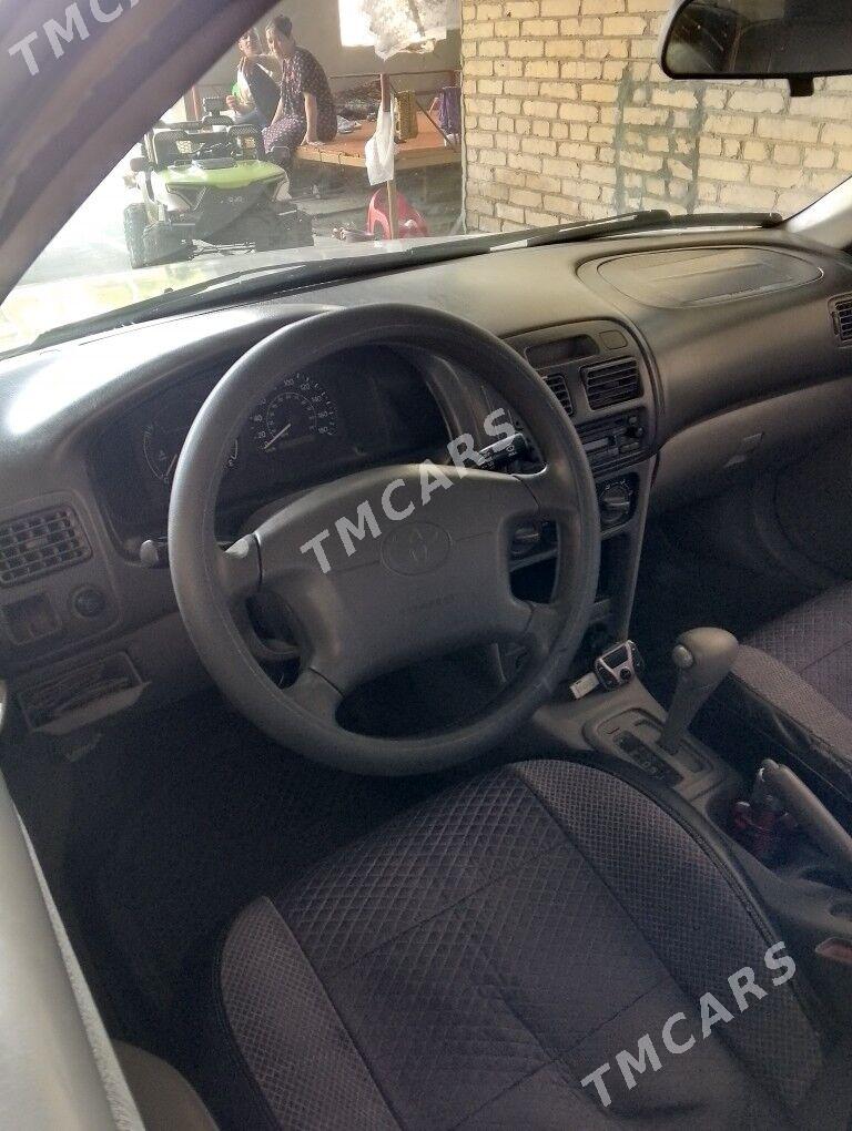 Toyota Corolla 2001 - 70 000 TMT - Çärjew - img 2