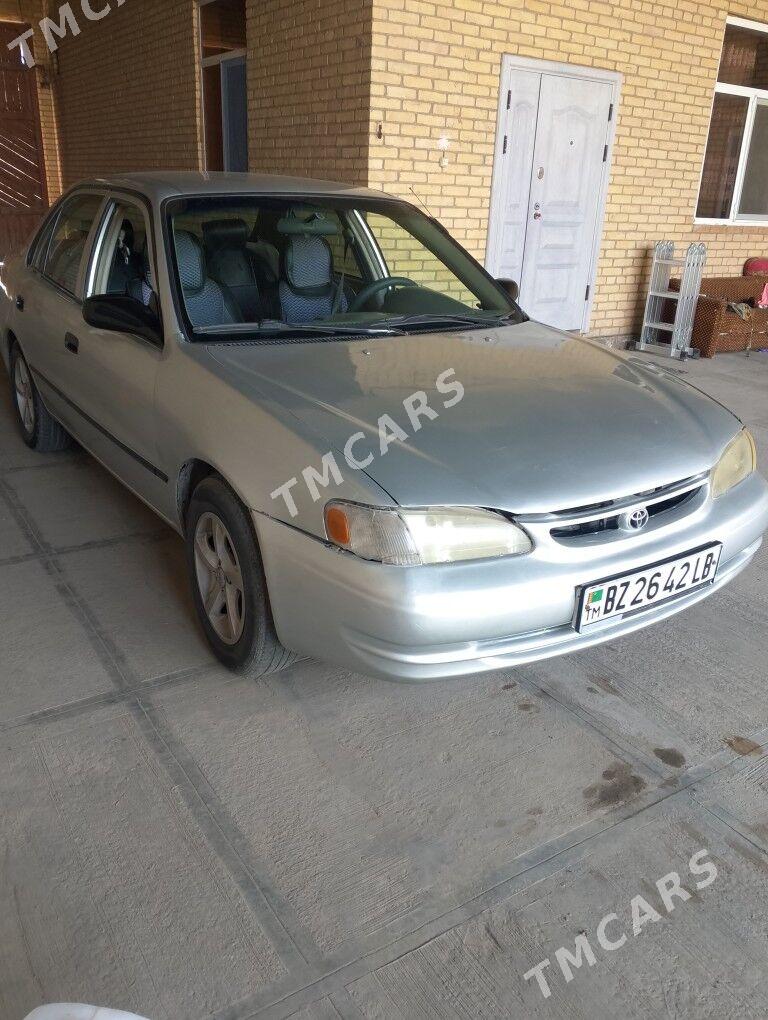 Toyota Corolla 2001 - 70 000 TMT - Çärjew - img 4