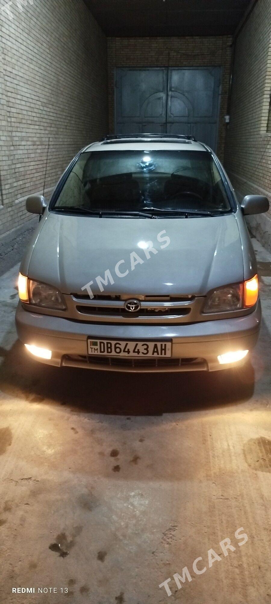 Toyota Sienna 2000 - 150 000 TMT - Чарджоу - img 2