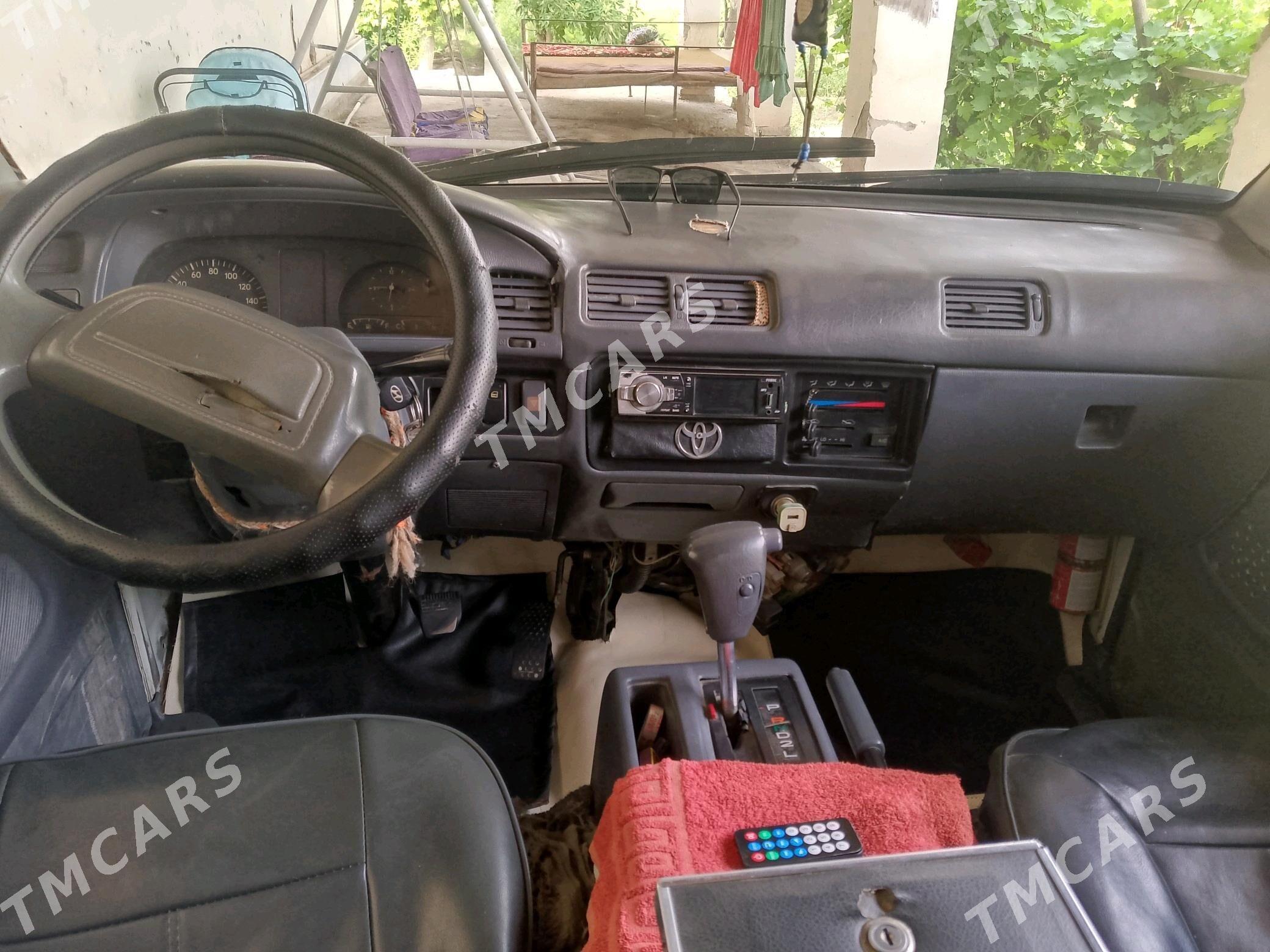 Toyota Town Ace 1995 - 45 000 TMT - Şabat etr. - img 4