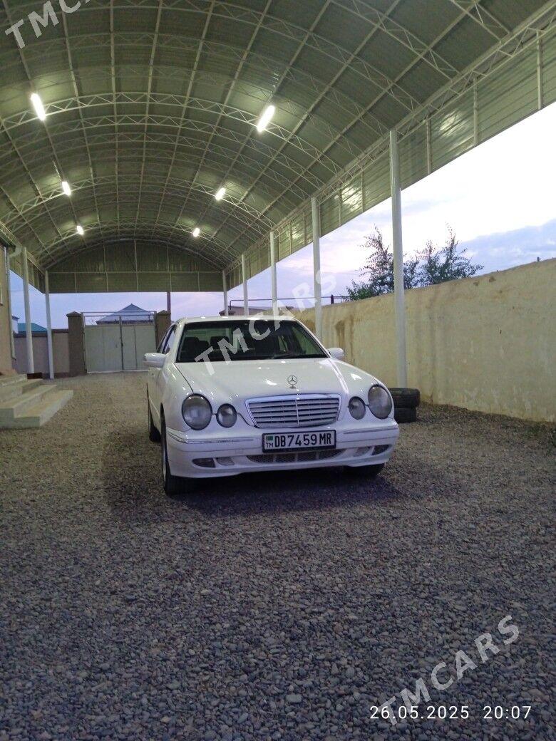Mercedes-Benz E-Class 2001 - 65 000 TMT - Ýolöten - img 3