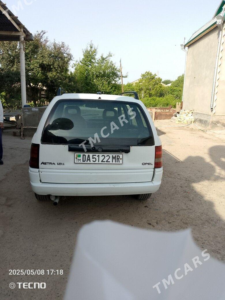 Opel Astra 1992 - 30 000 TMT - Mary - img 3