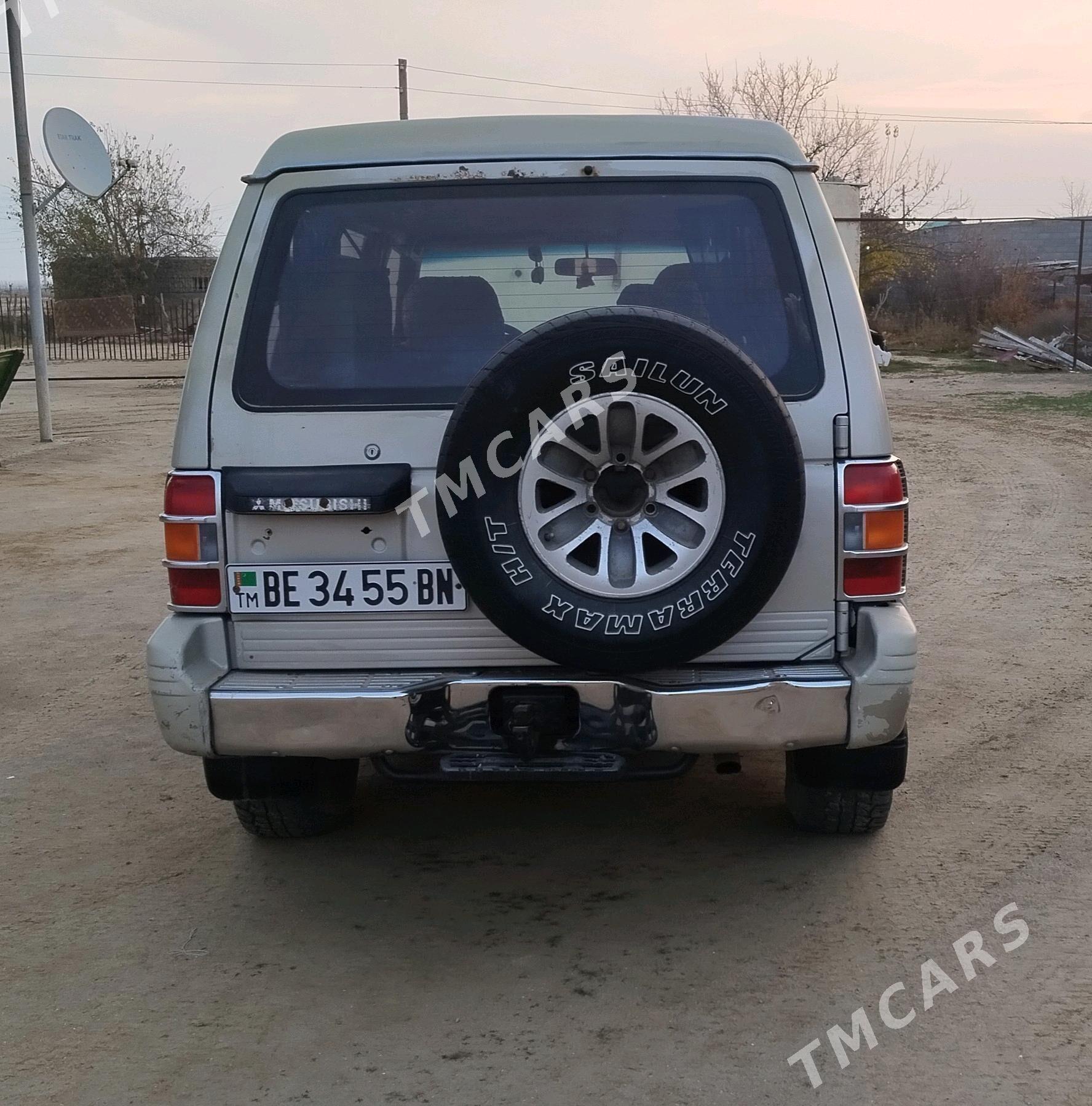Mitsubishi Pajero 1992 - 32 000 TMT - Этрек - img 5