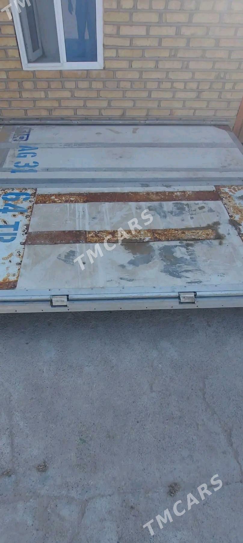 Kogel Swap 2001 - 260 000 TMT - Векильбазар - img 2