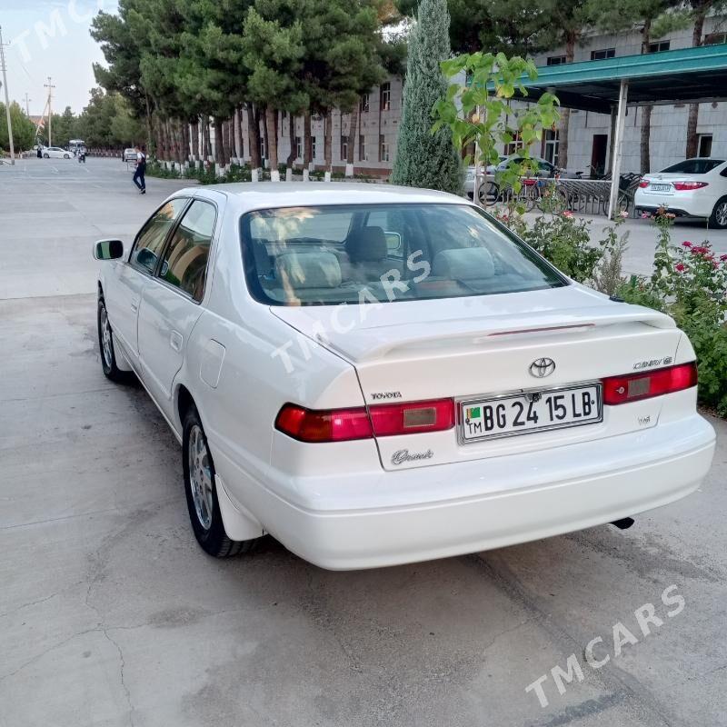 Toyota Camry 1998 - 124 000 TMT - Türkmenabat - img 2