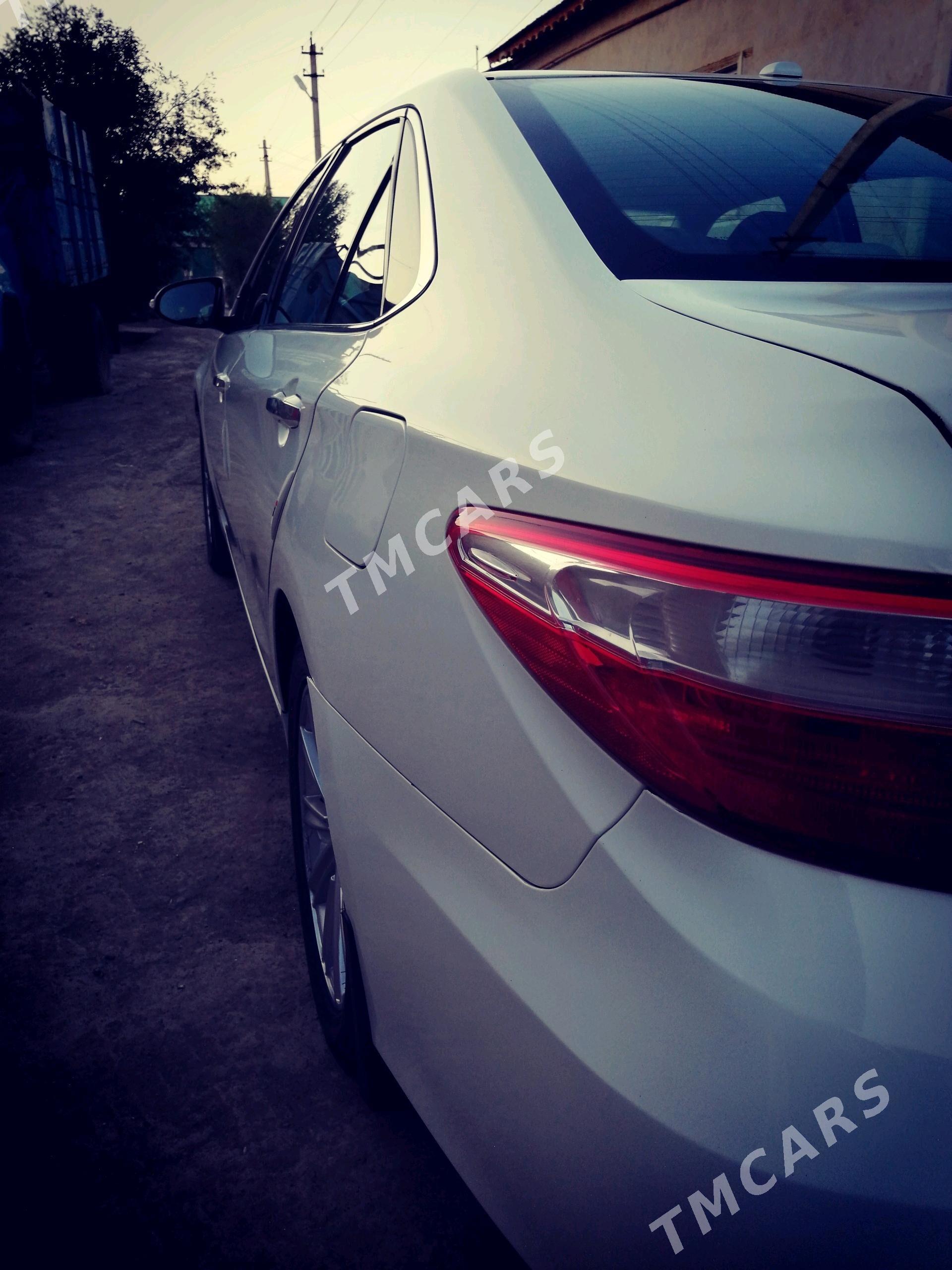 Toyota Camry 2016 - 190 000 TMT - Köneürgenç - img 4