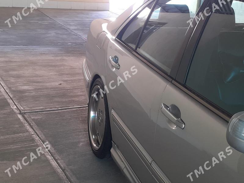 Mercedes-Benz E320 2001 - 150 000 TMT - Туркменбаши - img 2