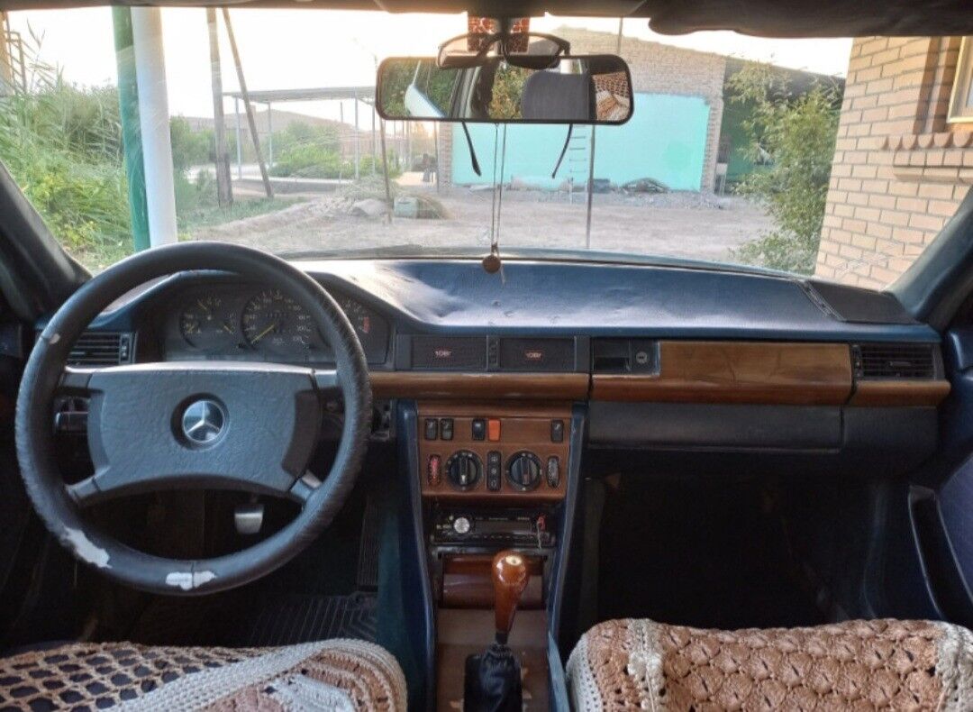 Mercedes-Benz 300E 1991 - 35 000 TMT - Чарджоу - img 6