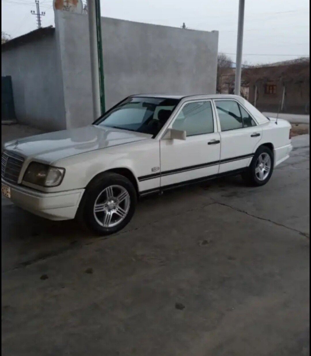 Mercedes-Benz 300E 1991 - 35 000 TMT - Чарджоу - img 5