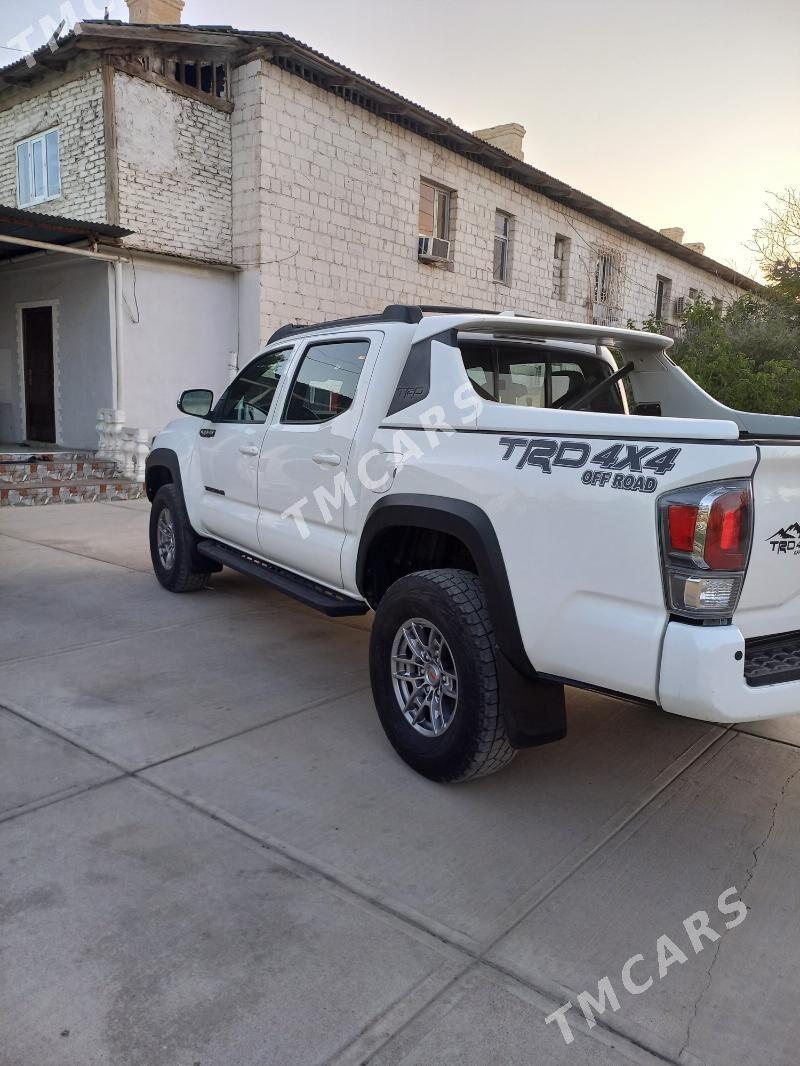 Toyota Tacoma 2021 - 430 000 TMT - Balkanabat - img 4