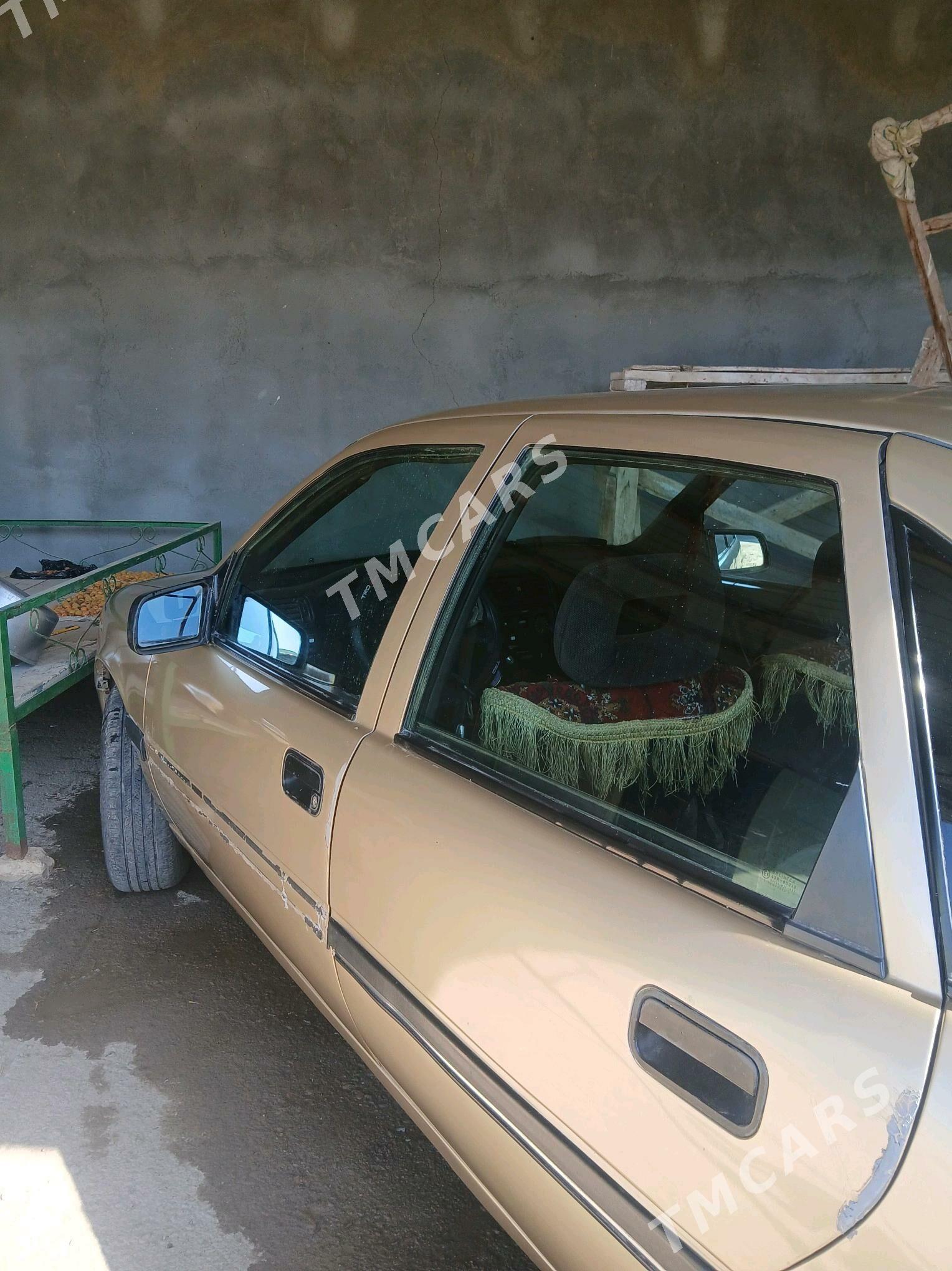 Opel Vectra 1990 - 32 000 TMT - Daşoguz - img 5