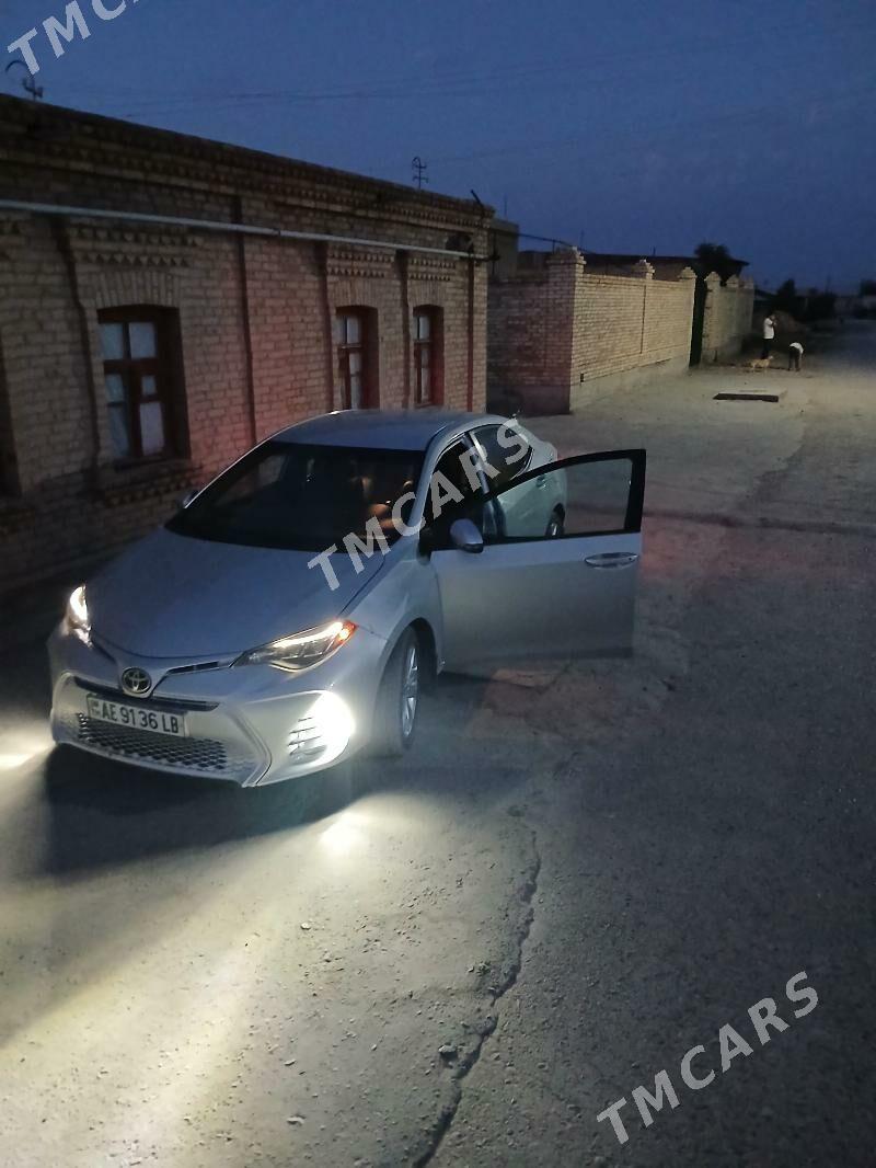 Toyota Corolla 2019 - 210 000 TMT - Türkmenabat - img 9