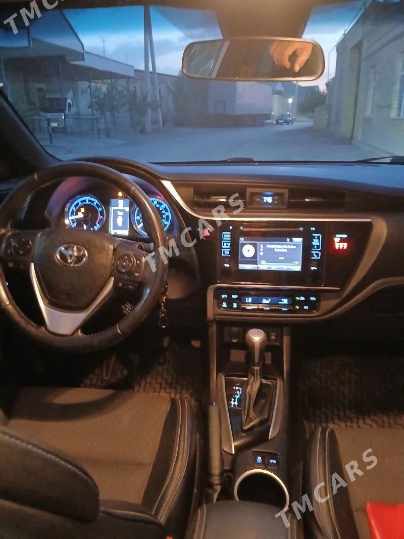 Toyota Corolla 2019 - 210 000 TMT - Türkmenabat - img 4