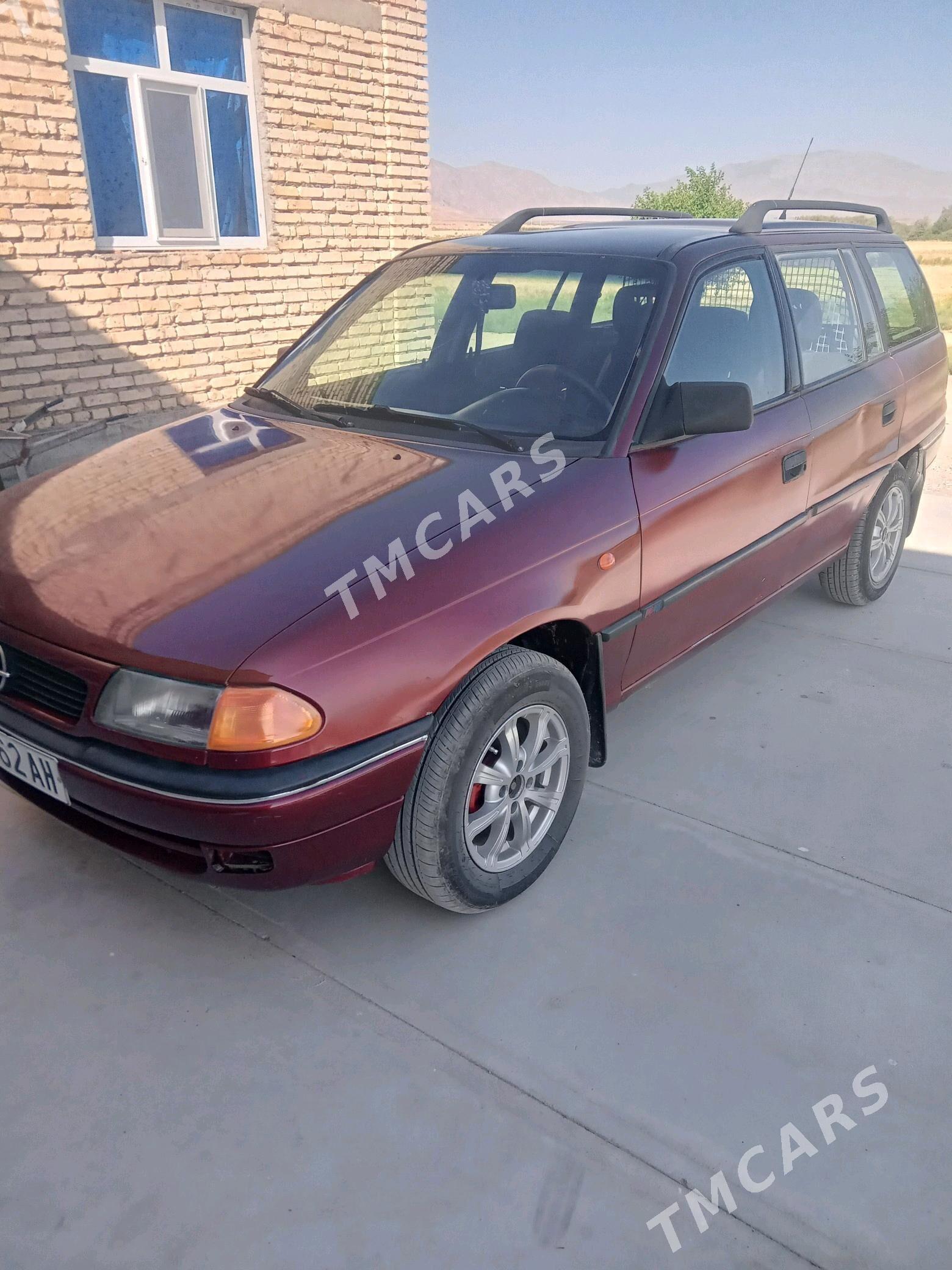 Opel Astra 1998 - 42 000 TMT - Bäherden - img 2