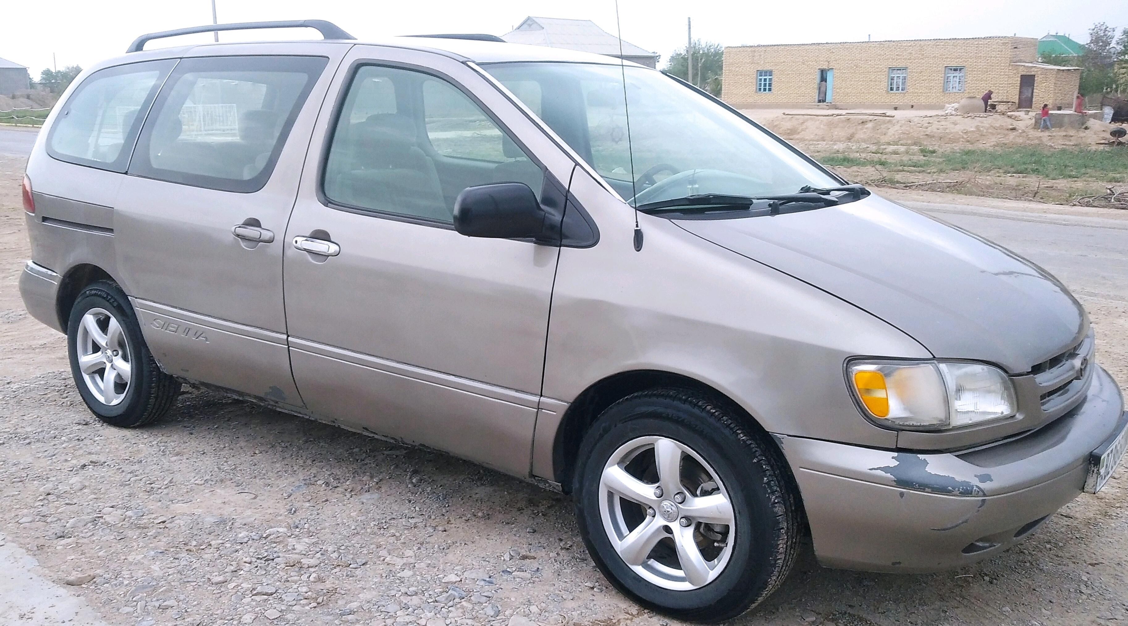 Toyota Sienna 1999 - 132 000 TMT - Türkmengala - img 3