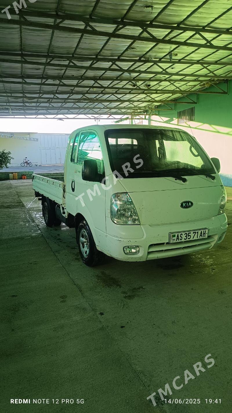 Kia Bongo 2011 - 140 000 TMT - Бахарден - img 4