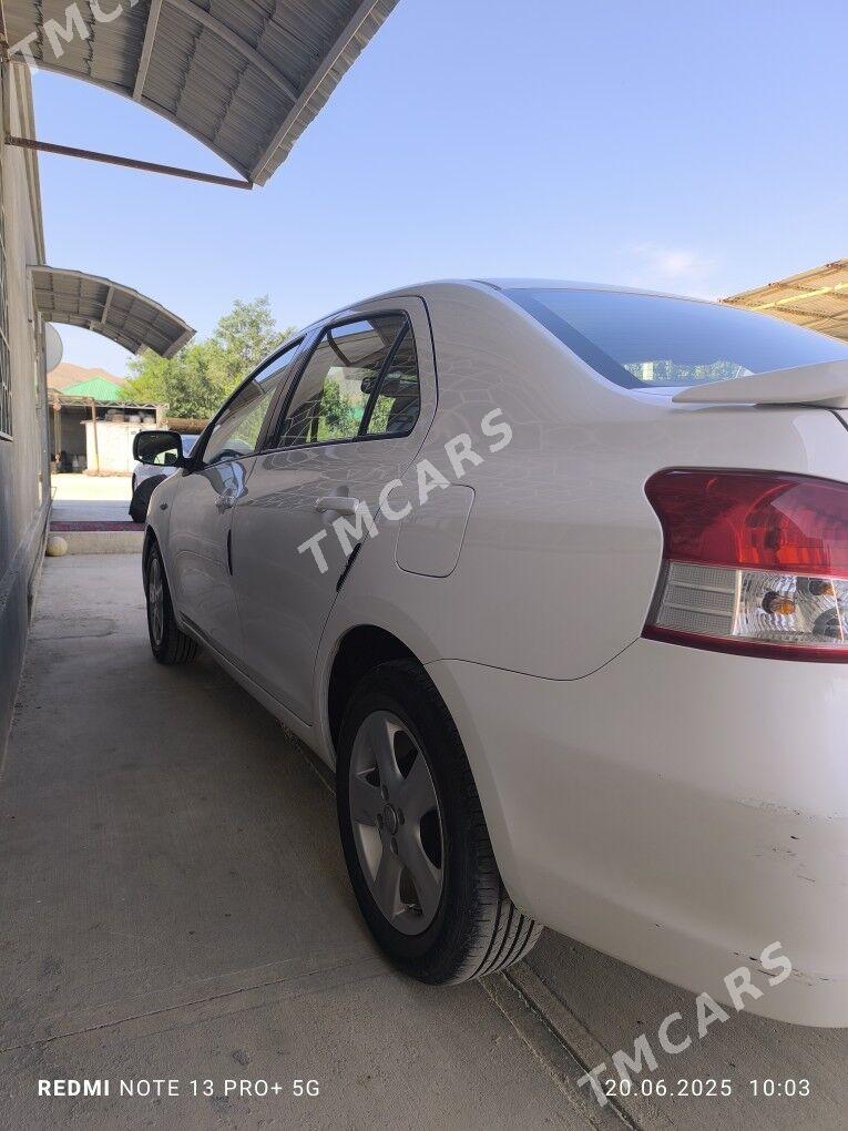 Toyota Yaris 2010 - 130 000 TMT - Анев - img 4