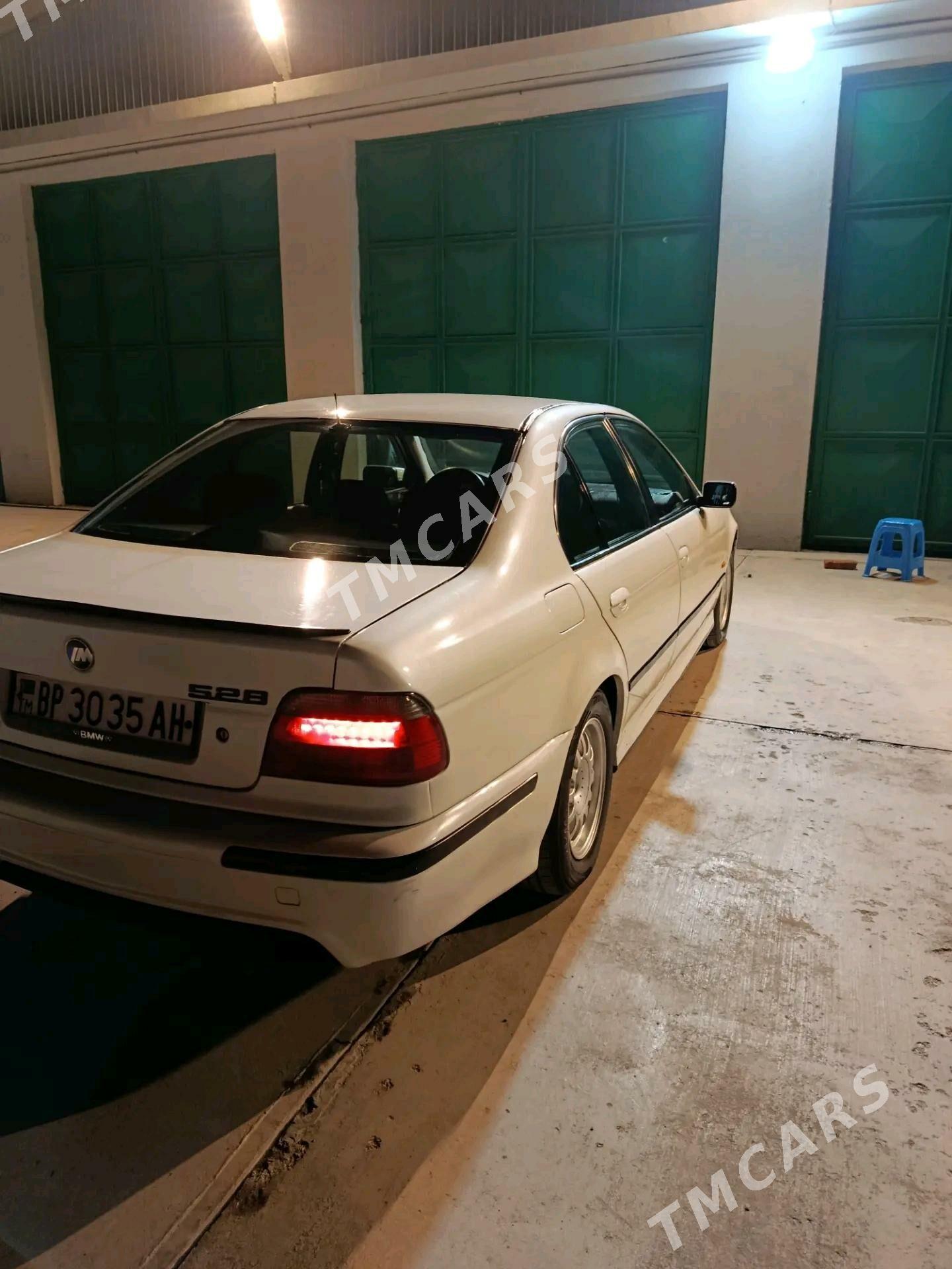BMW 528 1998 - 80 000 TMT - Gökdepe - img 2