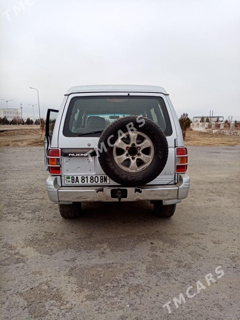 Mitsubishi Pajero 2000 - 90 000 TMT - Берекет - img 3