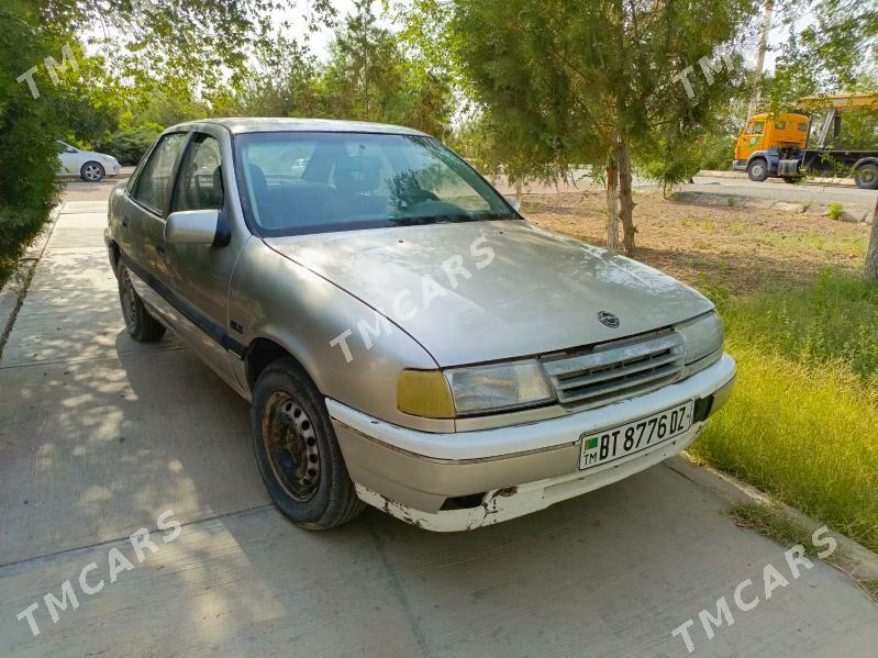 Opel Vectra 1991 - 32 000 TMT - Ruhubelent etraby - img 3