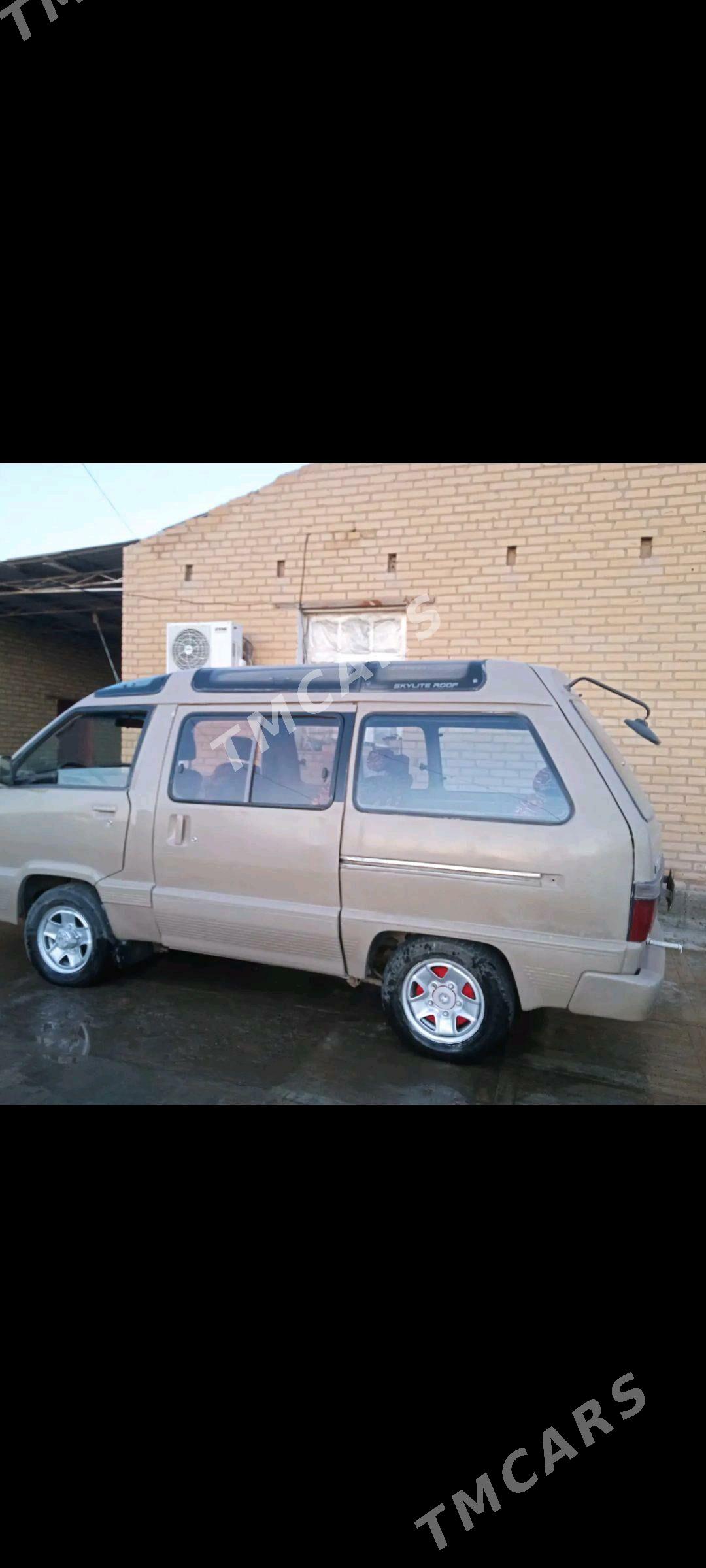 Toyota Town Ace 1994 - 25 000 TMT - Garabekewül - img 2