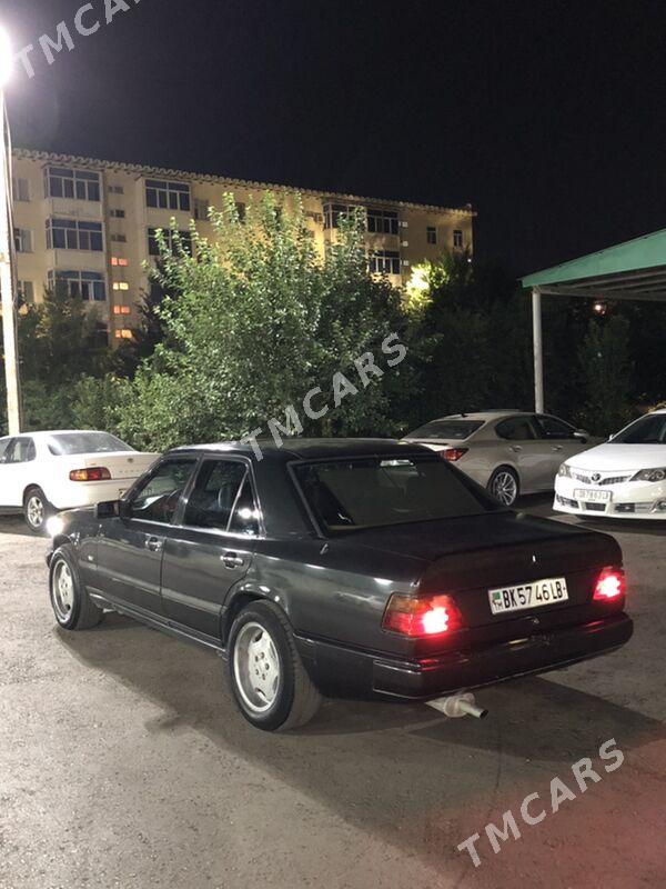 Mercedes-Benz 230E 1989 - 36 000 TMT - Туркменабат - img 3