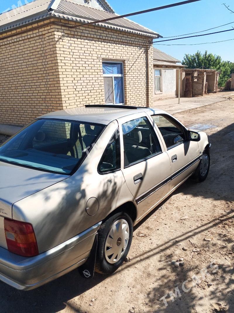 Opel Vectra 1990 - 32 000 TMT - Wekilbazar - img 2
