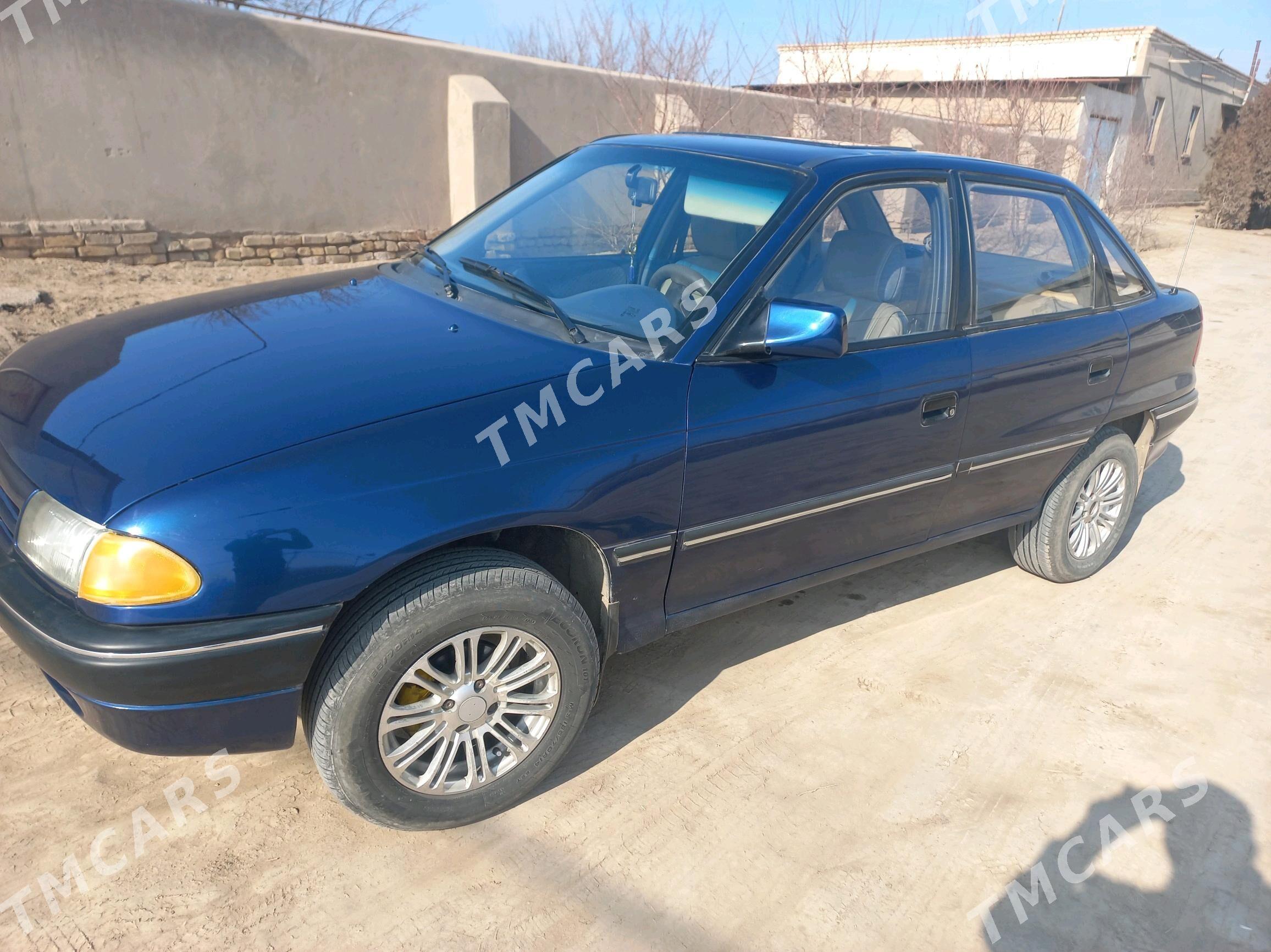 Opel Astra 1992 - 32 000 TMT - Şabat etr. - img 4