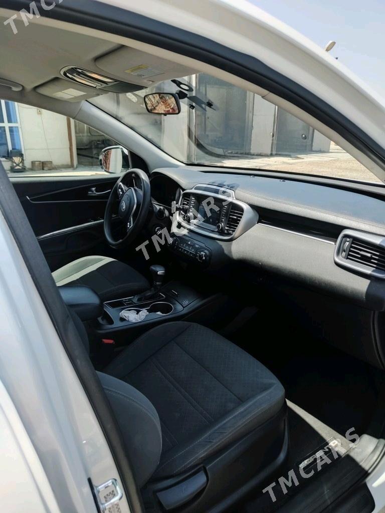 Kia Sorento 2019 - 230 000 TMT - Мары - img 6