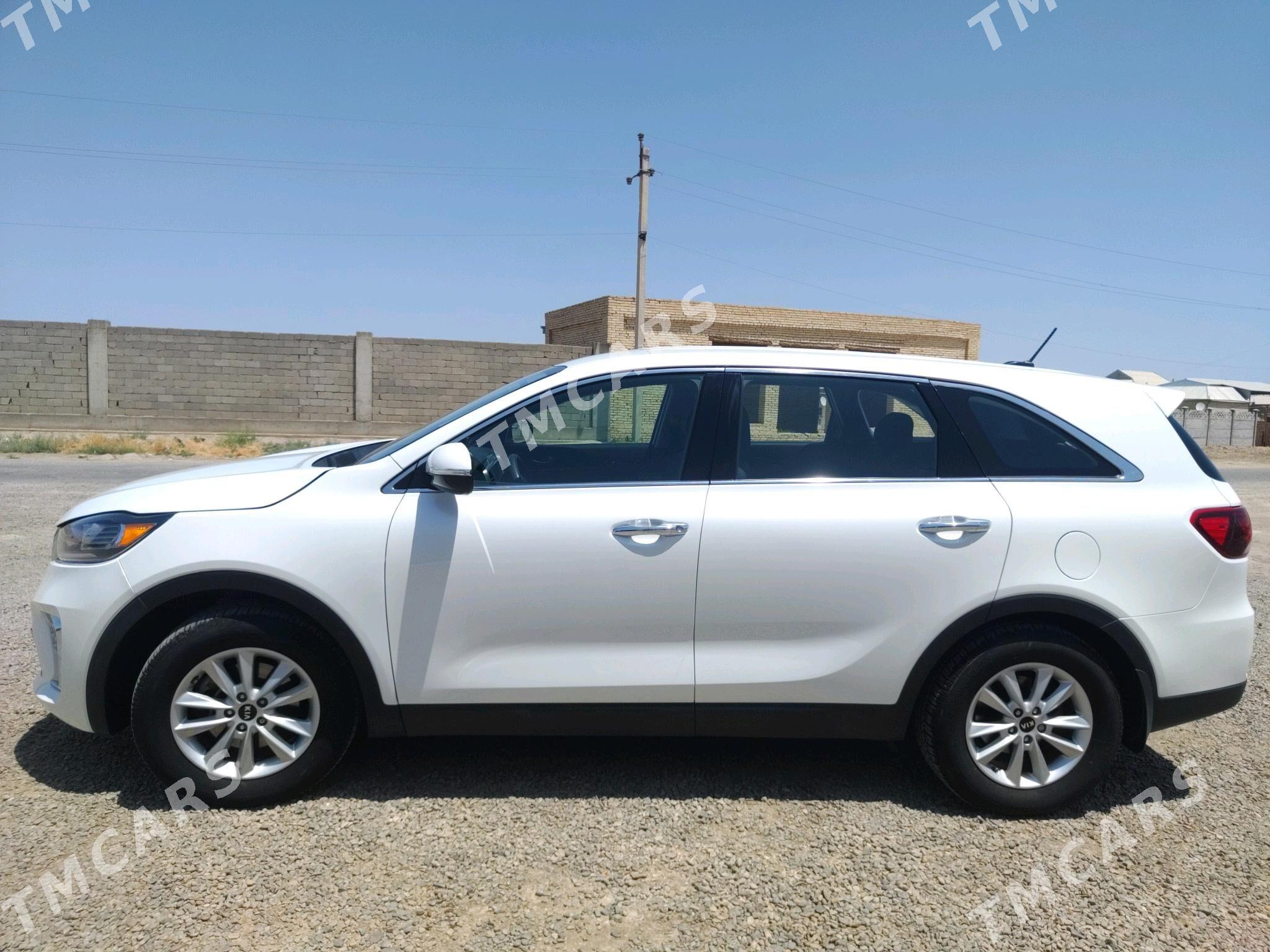 Kia Sorento 2019 - 230 000 TMT - Мары - img 8