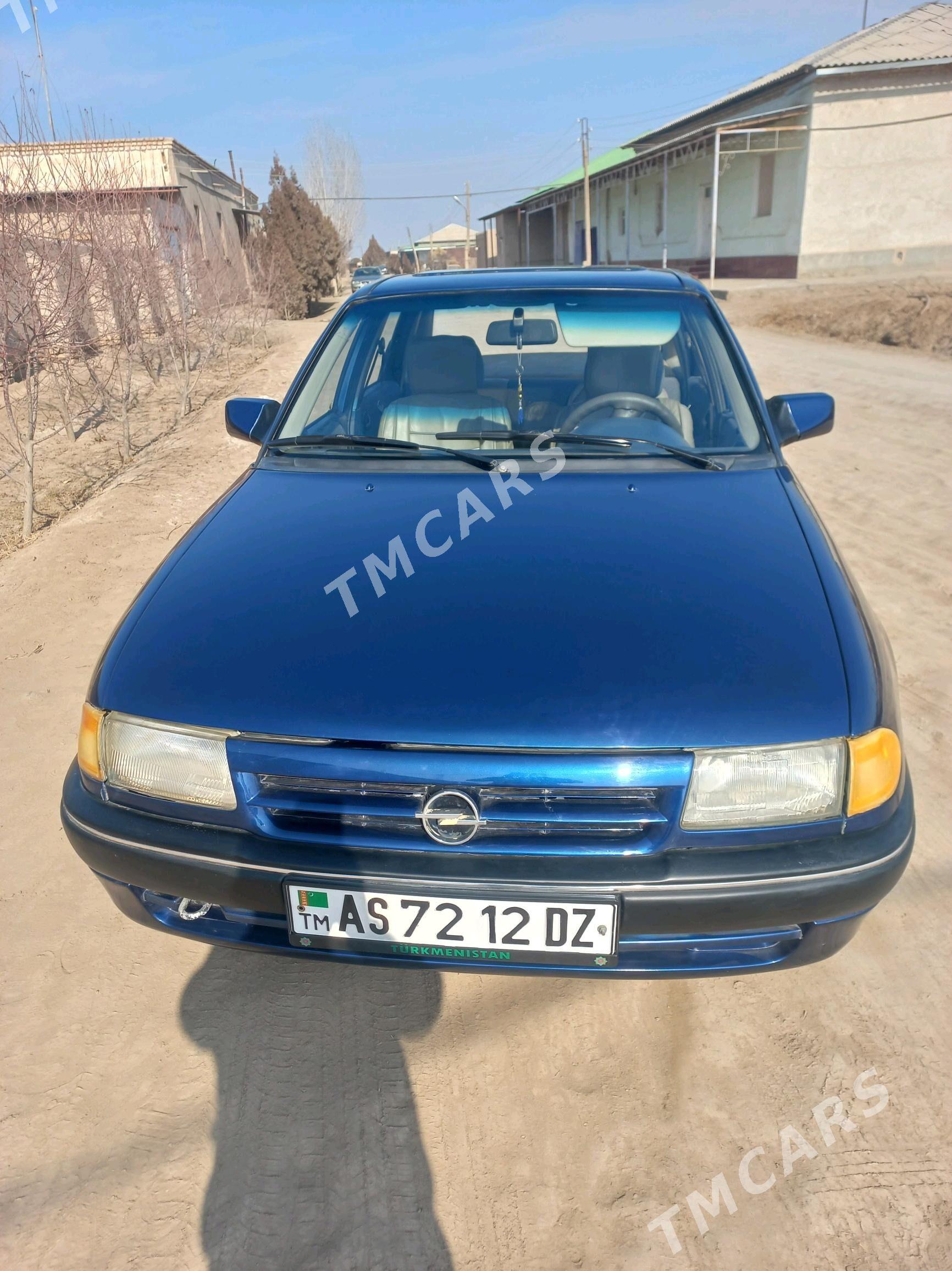 Opel Astra 1992 - 32 000 TMT - Şabat etr. - img 5