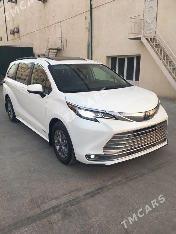 Toyota Sienna 2022 - 590 000 TMT - Туркменабат - img 4
