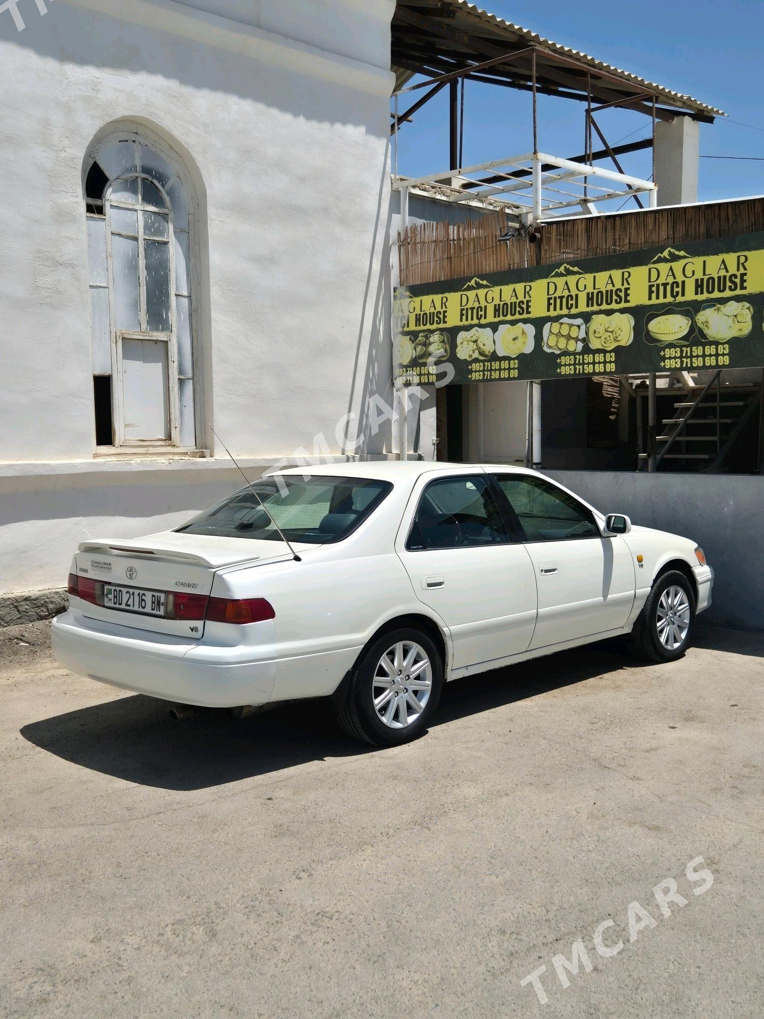 Toyota Camry 2001 - 110 000 TMT - Гызыларбат - img 4
