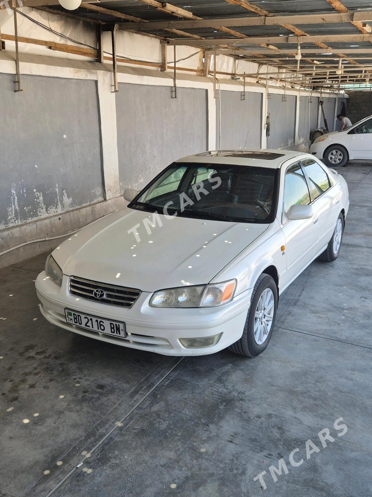 Toyota Camry 2001 - 110 000 TMT - Гызыларбат - img 2