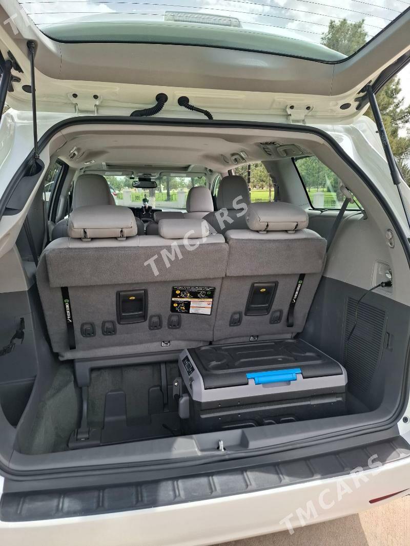 Toyota Sienna 2020 - 465 000 TMT - "Алтын Асыр" Гундогар базары ( Толкучка) - img 4