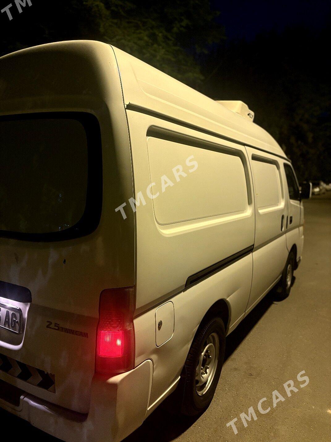 Nissan Urvan 2008 - 150 000 TMT - Ашхабад - img 2