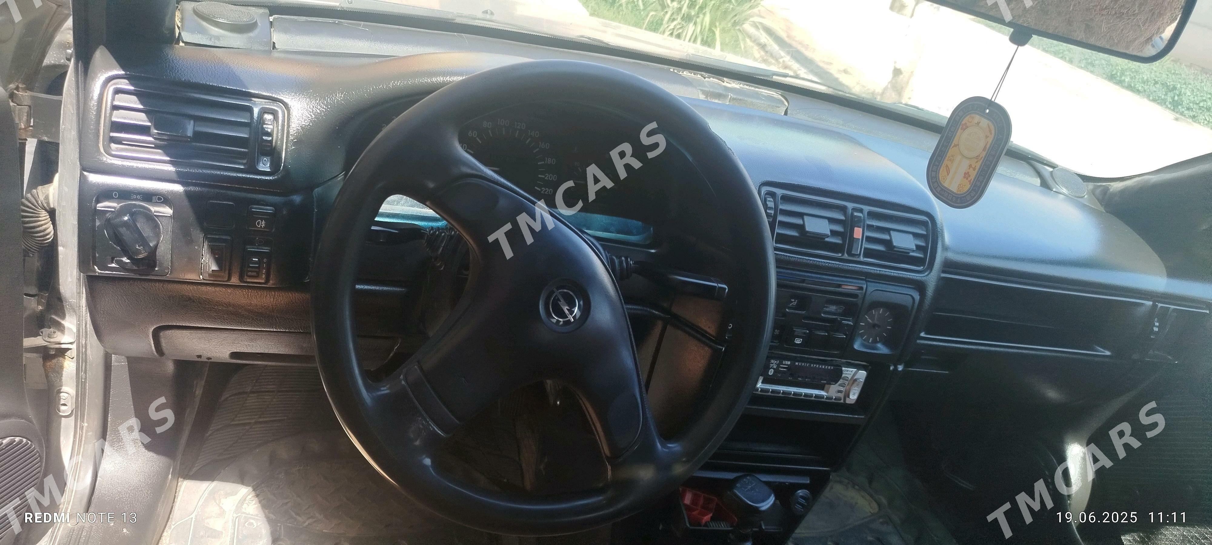 Opel Vectra 1993 - 25 000 TMT - Şabat etr. - img 3