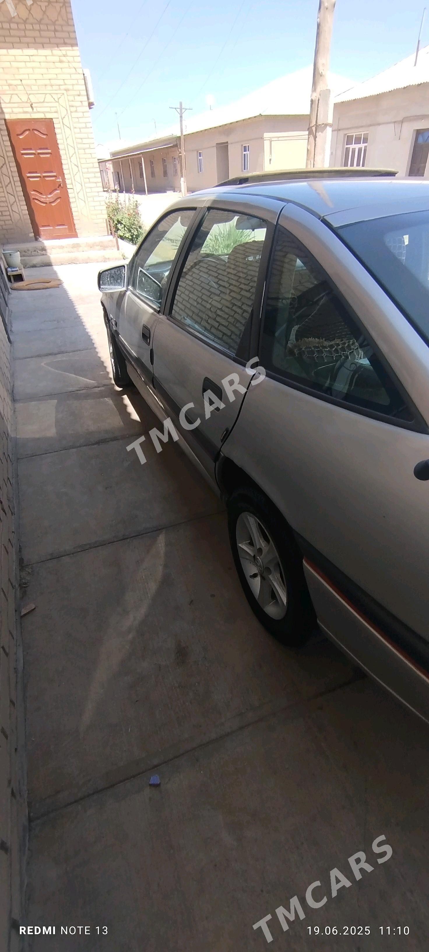 Opel Vectra 1993 - 25 000 TMT - Şabat etr. - img 4