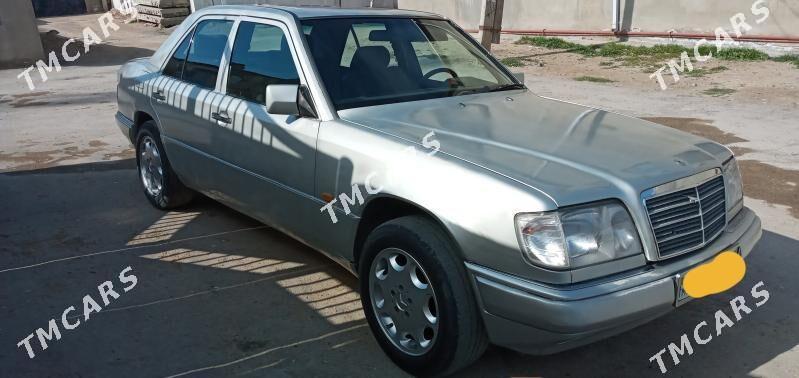 Mercedes-Benz E280 1995 - 35 000 TMT - Türkmenbaşy - img 7