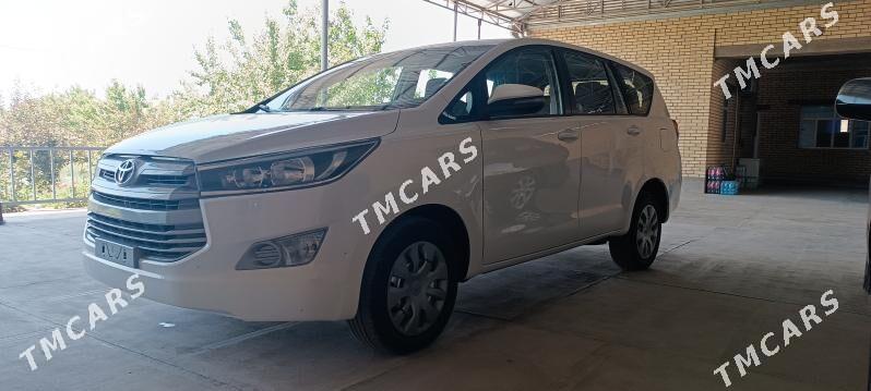 Toyota Innova 2020 - 240 000 TMT - Baýramaly - img 9