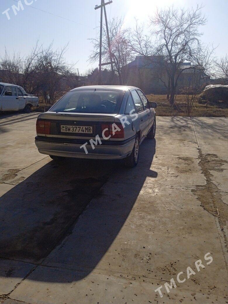 Opel Vectra 1989 - 18 000 TMT - Мары - img 4