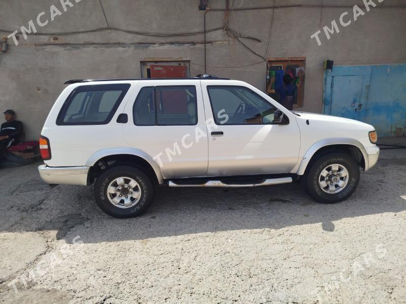 Nissan Pathfinder 1999 - 80 000 TMT - Сакар - img 3