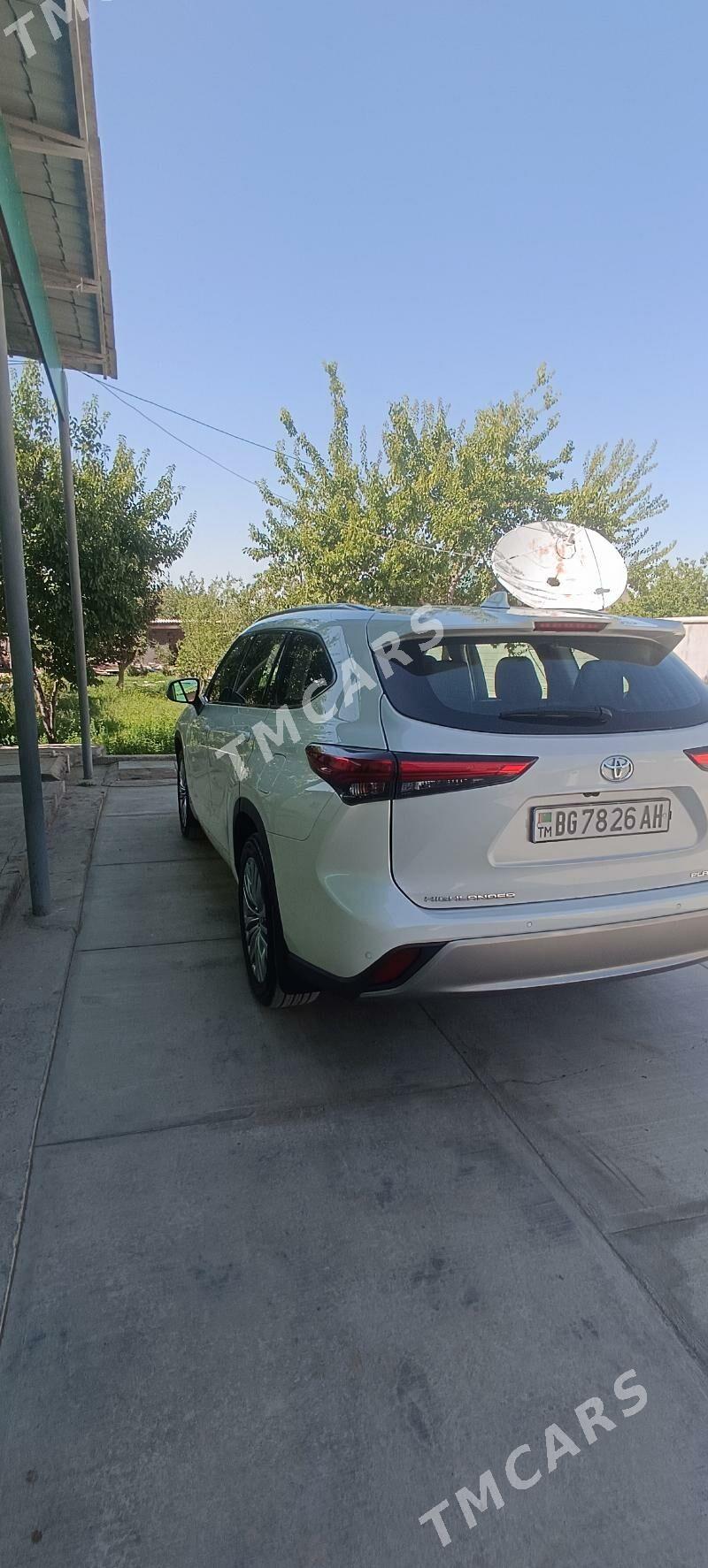 Toyota Highlander 2020 - 690 000 TMT - Aşgabat - img 3