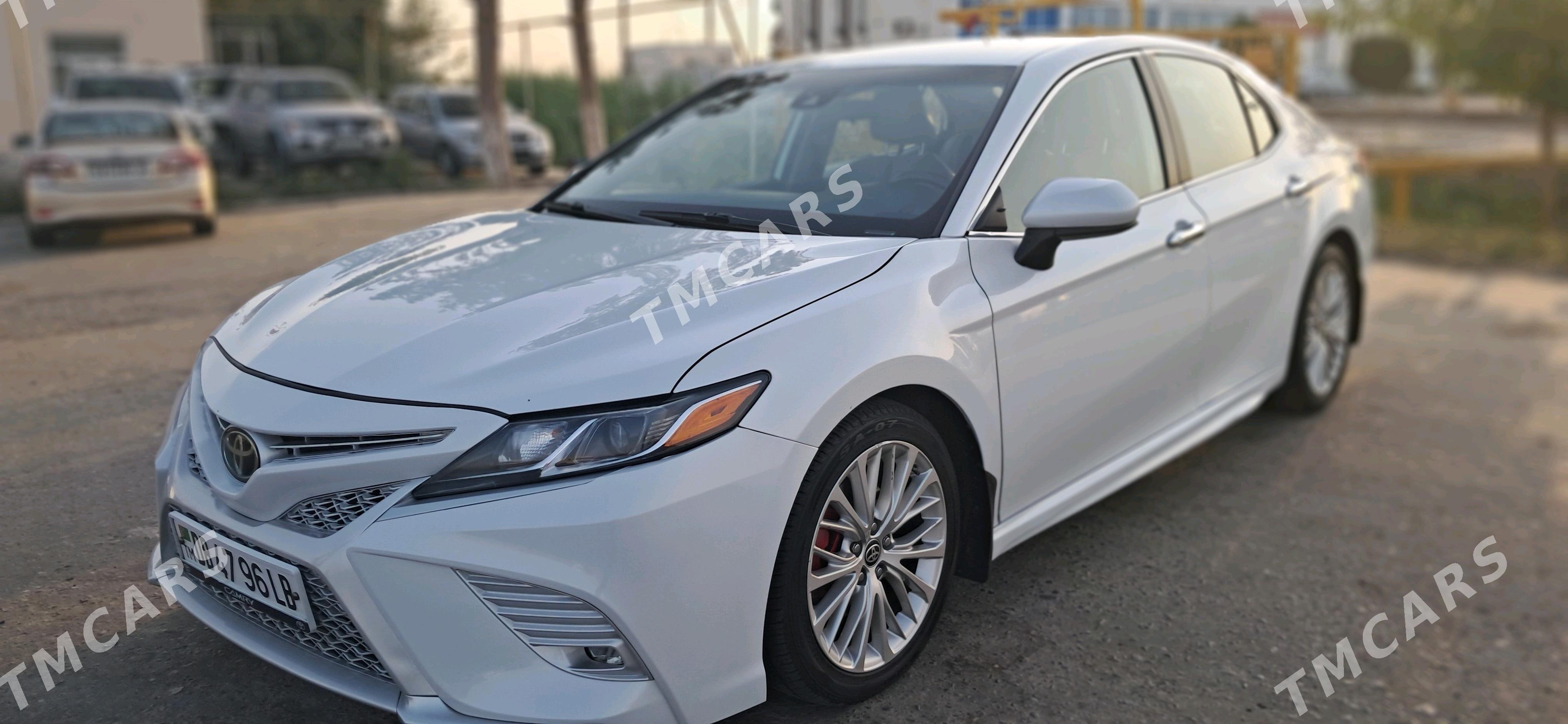 Toyota Camry 2020 - 320 000 TMT - Чарджоу - img 3