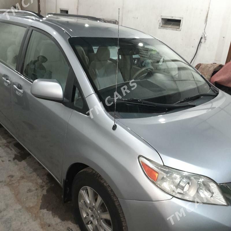 Toyota Sienna 2011 - 280 000 TMT - Дянев - img 5