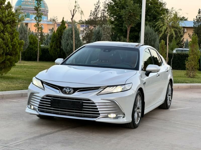 Toyota Camry 2023 - 595 000 TMT - Aşgabat - img 3